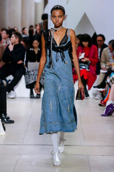 Look 45